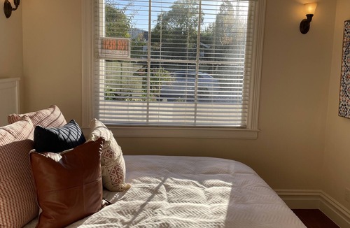 Yountville House | Historic Downtown Yountville Napa Valley Charmer