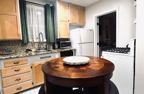 Central Sacramento House | Historic Duplex in the Heart of Midtown