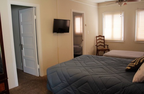 Chloride Hotel | Historic Shep's Miners Inn near Kingman