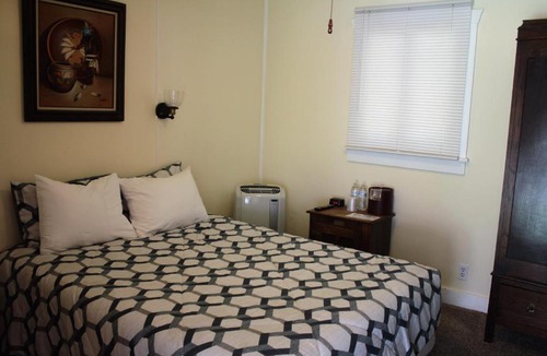 Chloride Hotel | Historic Sheps Miners Inn near Kingman, AZ