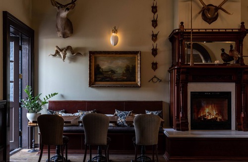 Grass Valley Hotel | Holbrooke Hotel