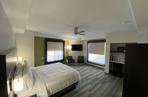El Dorado Hills Hotel | Holiday Inn Express Hotel & Suites El Dorado Hills by IHG
