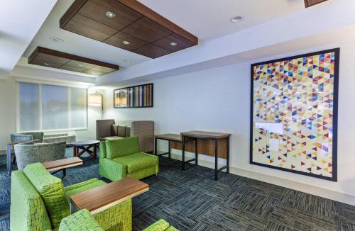 Laguna West-Lakeside Hotel | Holiday Inn Express Elk Grove West I-5 by IHG