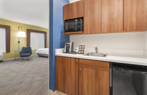 North Natomas Hotel | Holiday Inn Express Hotel Sacramento Airport Natomas by IHG