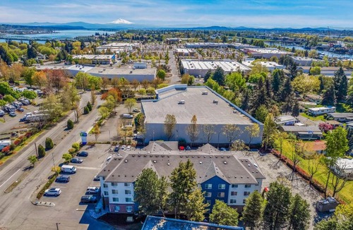 Hayden Island Hotel | Holiday Inn Express Hotel & Suites Portland - Jantzen Beach by IHG