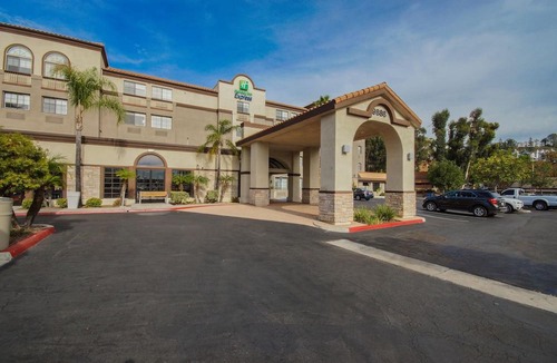 Scripps Ranch Hotel | Holiday Inn Express Mira Mesa San Diego, an Ihg Hotel