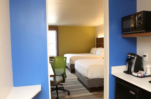 South Mountain Hotel | Holiday Inn Express Phoenix-Airport/University Drive by IHG