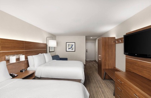 Midway-Pacific Highway Hotel | Holiday Inn Express San Diego - SeaWorld Area by IHG