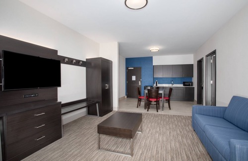 East Ely Hotel | Holiday Inn Express & Suites Ely by IHG