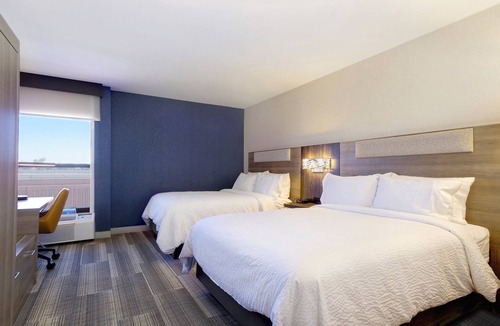 Tempe Hotel | Holiday Inn Express & Suites Phoenix - Tempe by IHG