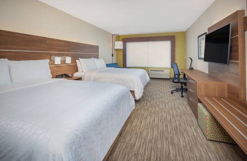 Chico Hotel | Holiday Inn Express & Suites Chico by IHG