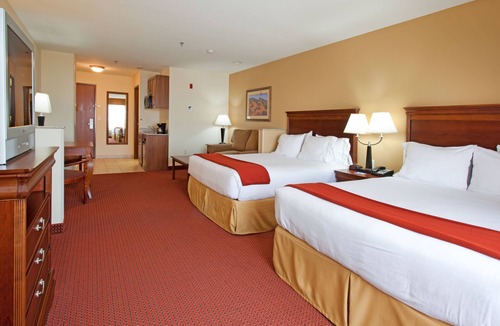 Tooele Hotel | Holiday Inn Express & Suites Tooele by IHG