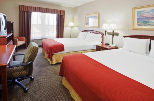 West Sacramento Hotel | Holiday Inn Express- West Sacramento by IHG