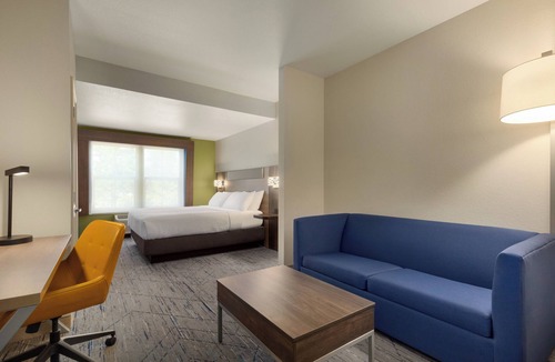 West Sacramento Hotel | Holiday Inn Express West Sacramento by IHG