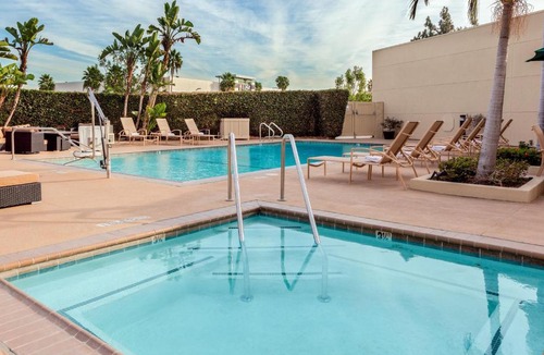 La Mirada Hotel | Holiday Inn La Mirada Buena Park by IHG
