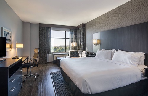 Milpitas Hotel | Holiday Inn & Suites Silicon Valley - Milpitas by IHG