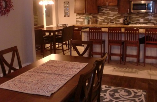 Murray House | Holladay home, 20 minutes to Snowbird/Alta or 10 minutes to downtown Salt Lake