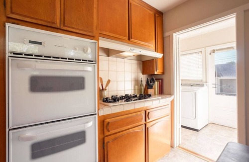 Monrovia House | `Home Away From Home`charming tudor fit for family