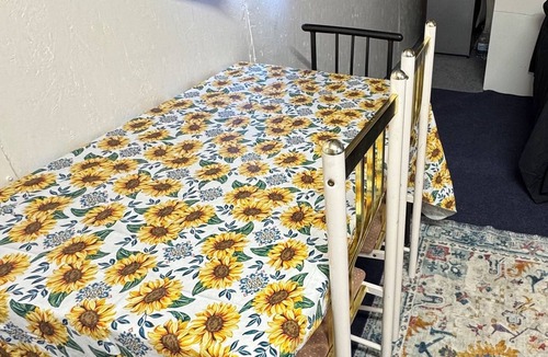 Christmas Valley Cottage | Home in Christmas valley nCharming 1-bedroom cottage in Christmas valley,AC,WiFi
