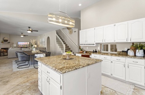 Paradise Park Vista House | Home In One in Scottsdale near Golf and Shopping