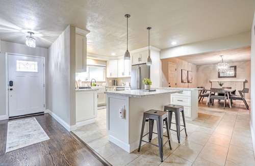 Santa Rosa House | Home near Calistoga w/heated pool & hot tub