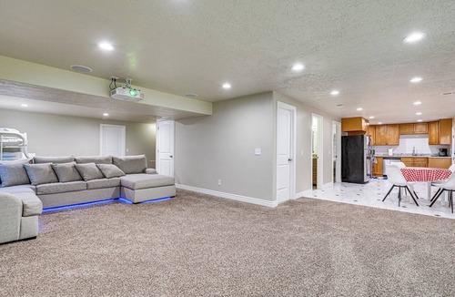 South Jordan Apartment | Home Theater & Patio: South Jordan Basement Unit