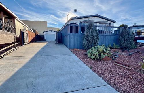 Greenehaven House | Home w Lake Powell Views- 90' EXTRA Long Driveway