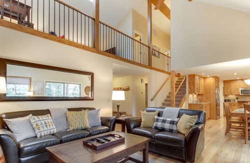 Sunriver House | Home with private hot tub, furnished deck, grill, & fireplace - near golf
