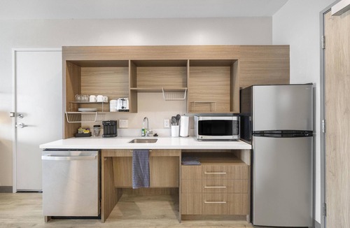 Guasti Hotel | Home2 Suites by Hilton Ontario Airport