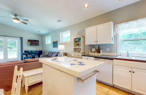 Dallas Cottage | Homestead Cottage < 2 Mi to Salt Creek