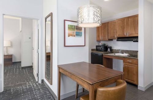 Deer Valley Hotel | Homewood Suites by Hilton Phoenix North-Happy Valley