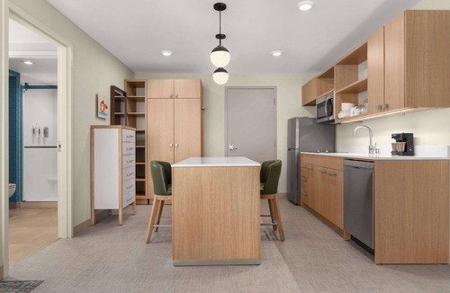 North Las Vegas Hotel | Homewood Suites By Hilton North Las Vegas Speedway
