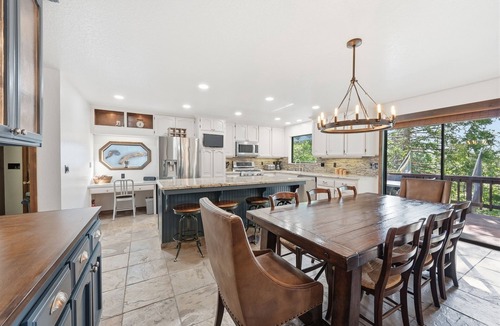 Glencoe House | Hot Tub Cabin w/Sauna + Game Room