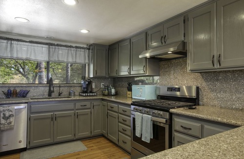 Arroyo Grande House | Hot tub, firepit & Gameroom. Near San luis Obispo, Pismo beach, Avila. Pets OK!