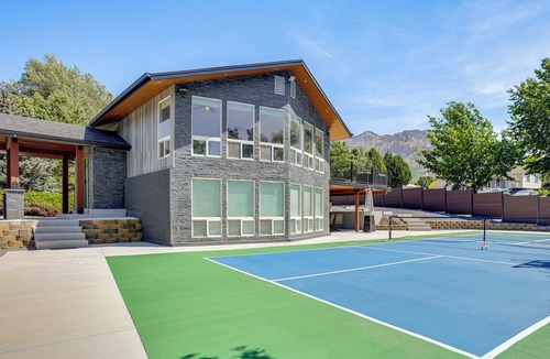 North Ogden Cottage | Hot Tub, Game Room, Putting Green! Ogden Oasis
