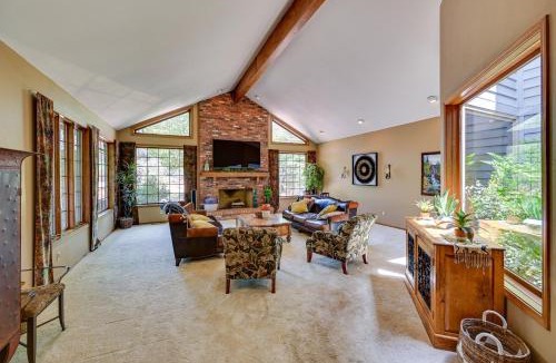 Payson House | Hot Tub + Games: Spacious Golf Retreat in Payson