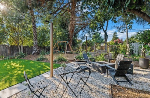 West Sacramento House | Hot Tub Haven & Game Room Retreat