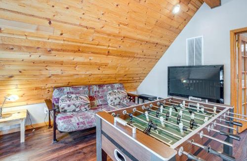 Country Club Estates House | Hot Tub, Indoor Pool! Home 8 Mi to Heavenly Skiing