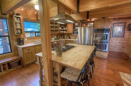Zephyr Cove House | Hot Tub | Pool Table | Deck | Walk to Lake