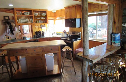 Valley Ranch House | Hot Tub, sleeps 12, Centrally located to 5 golf courses.