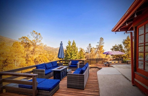 North Fork House | Hot tub under the stars, Mountain views from Game room. Family-friendly Yosemite fun
