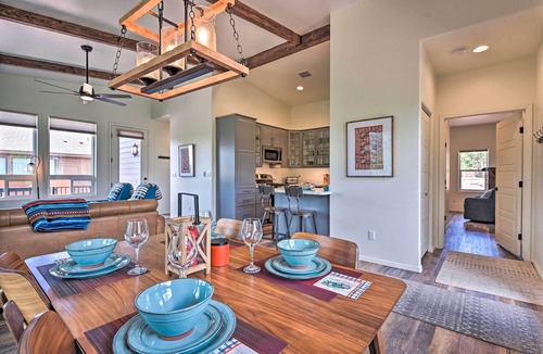 Pine Cottage | Hot Tub & Views: 'mountain High Pines Retreat'