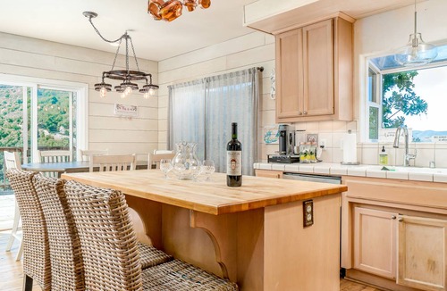Atascadero House | House ∙ 4 bedrooms ∙ 9 guests