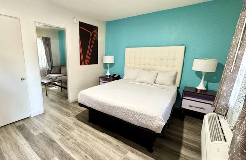 Phoenix Hotel | Howard Johnson by Wyndham Phoenix Airport/Downtown Area