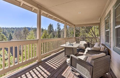 Blue Jay House | Huge Lake Arrowhead Home w/3 Decks & Grill!