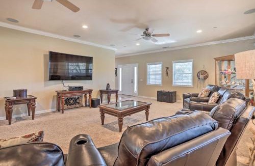 Blue Jay House | Huge Lake Arrowhead Home w/3 Decks & Grill!