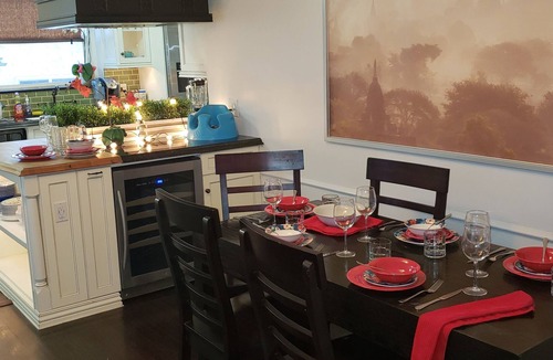 View Park-Windsor Hills House | Huge Sunny 4 bd Home Close to LAX Airport, Beaches & Downtown LA