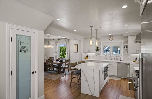 Northeast Carmel House | Iaorana: Newly remodeled luxury 3 bedroom with Ocean Views