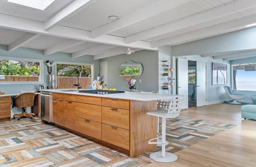 Cayucos House | Iconic Mid-Century Modern Beach House on the Pacific Ocean - Sleeps 10