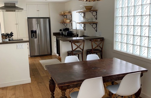 Corona del Mar House | IDEAL BEACH RETREAT Light, Bright & Clean! With A/C!